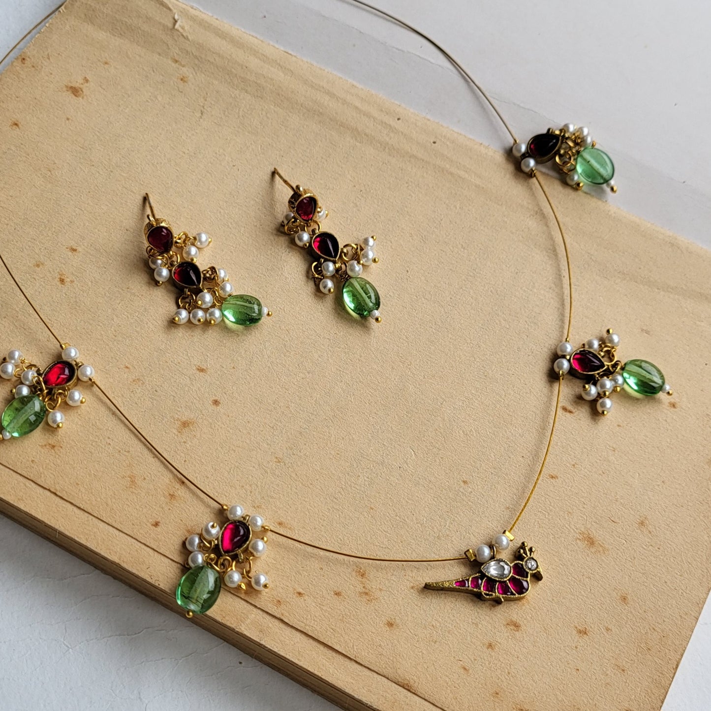 Parrot invisible necklace