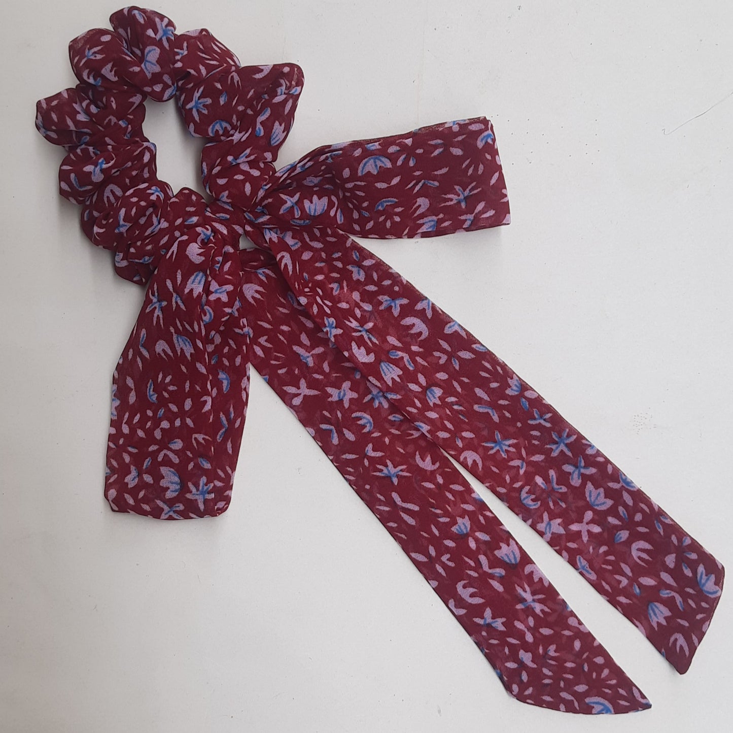 Daisy floral scrunchies