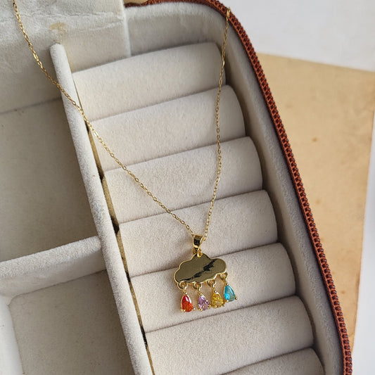 Cloudy pendant chain