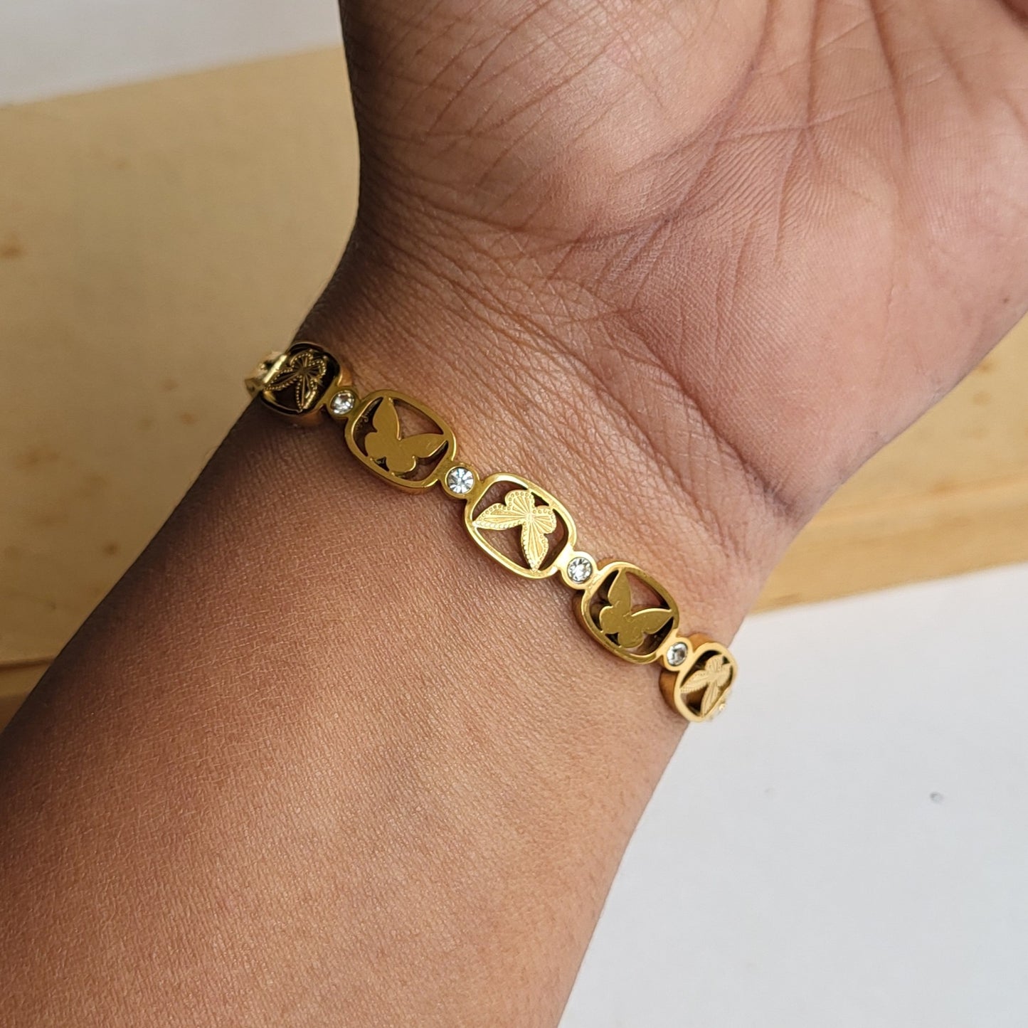 Butterfly kada