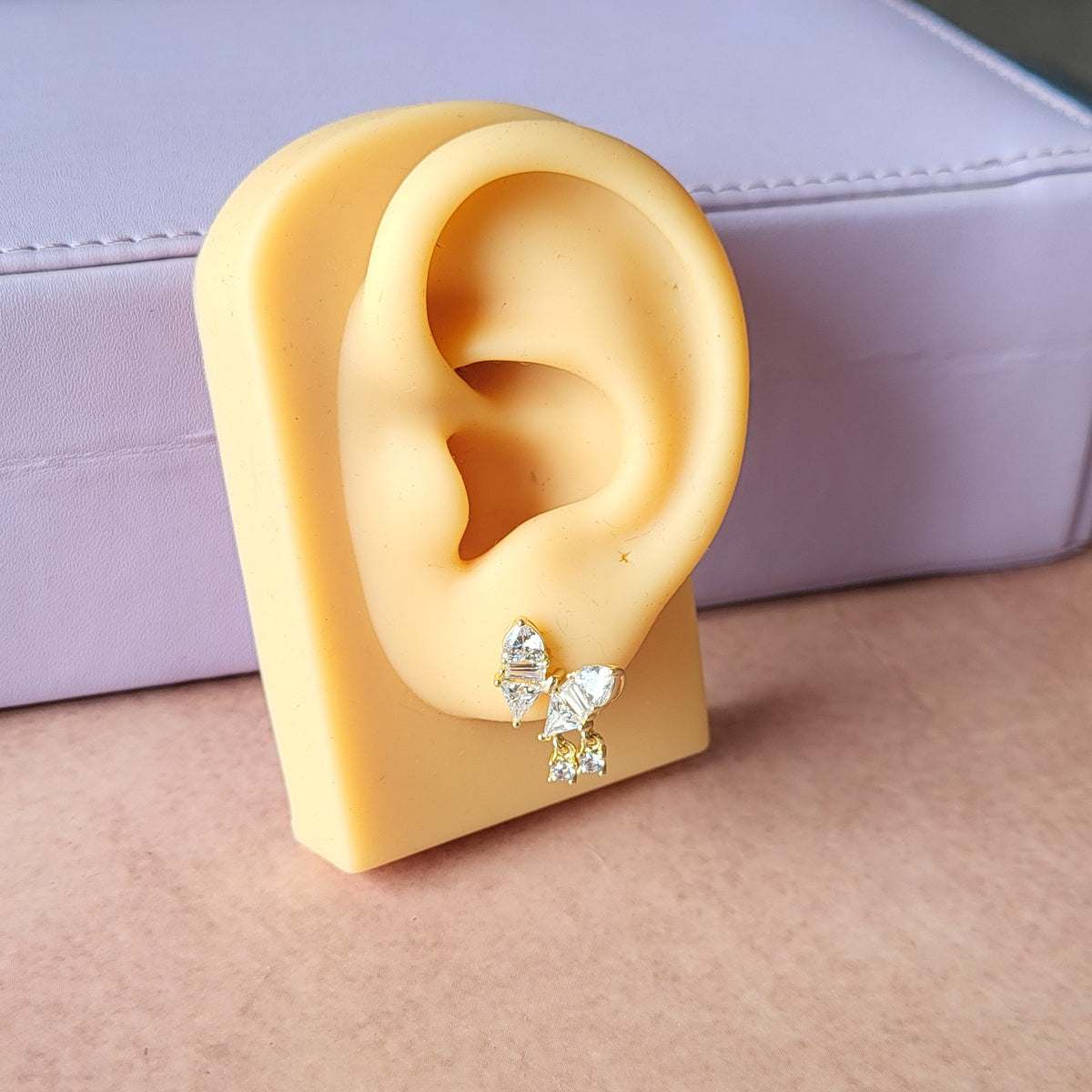 Iva drop studs
