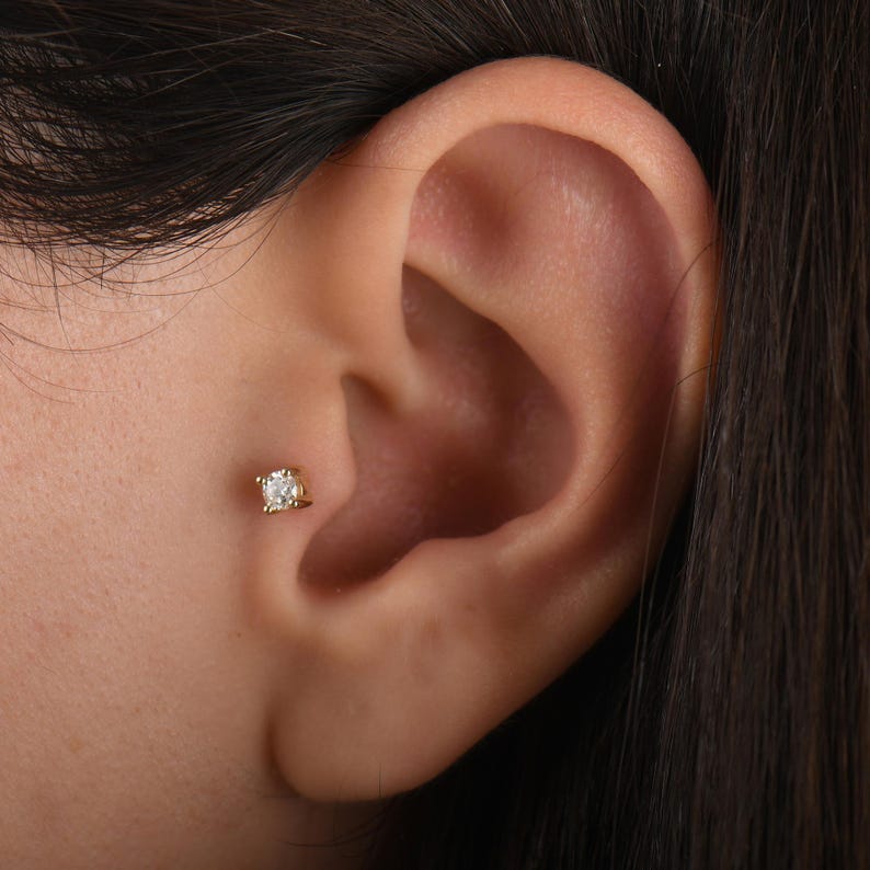 Round mini studs (ball screwback)