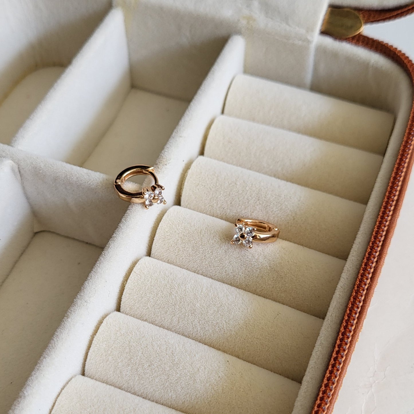 Clover hoops