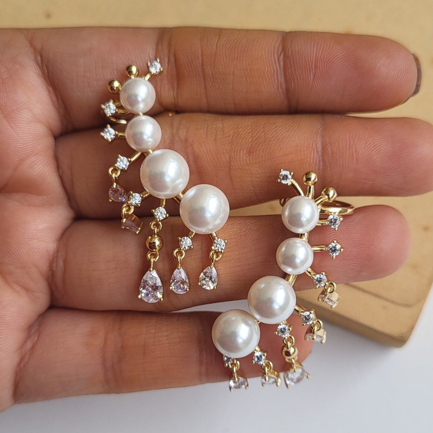 Pearl earcuffs (Xuping)