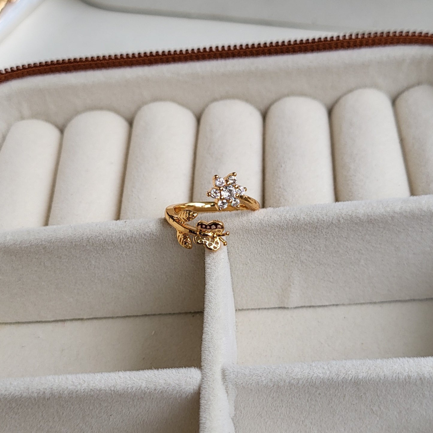 Butterfly ring