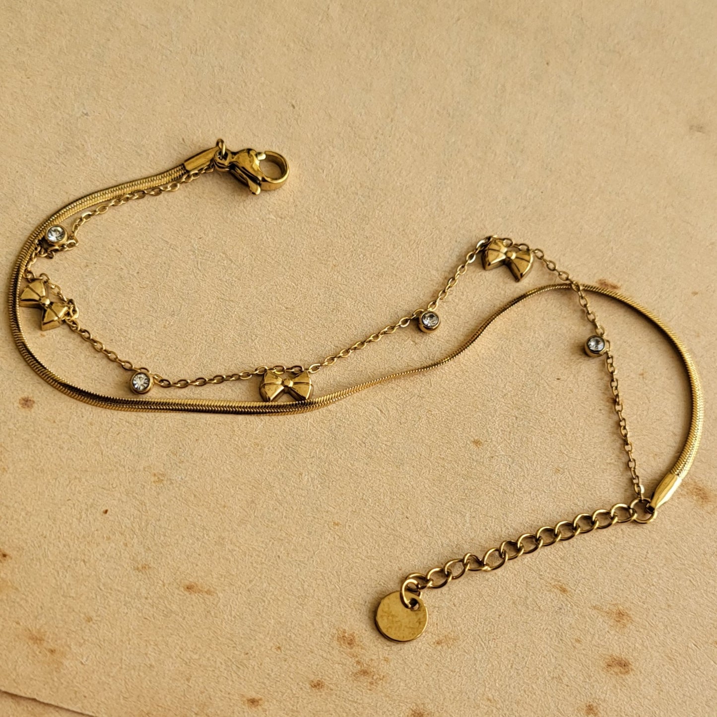 BOW dainty bracelet
