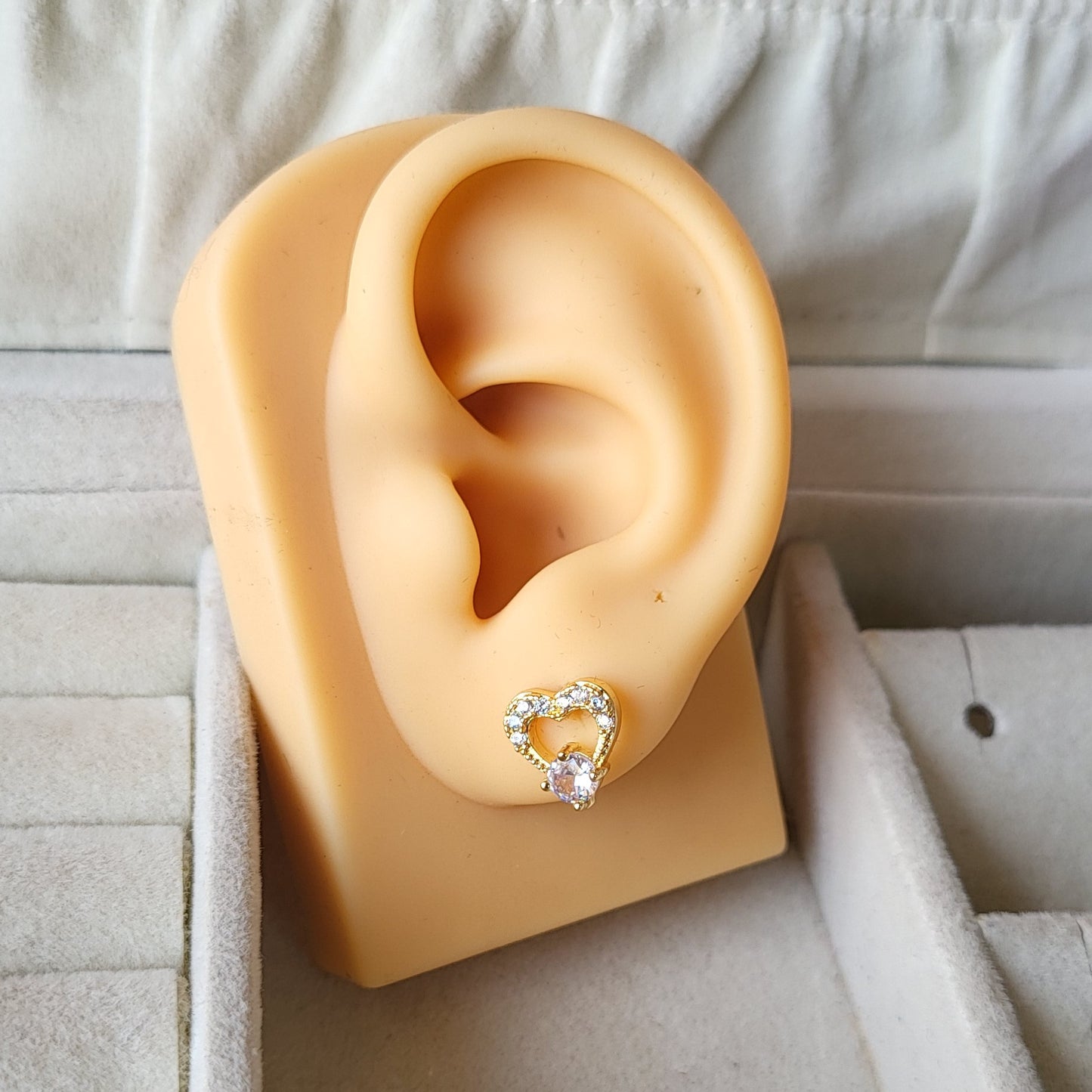 Hollow heart studs