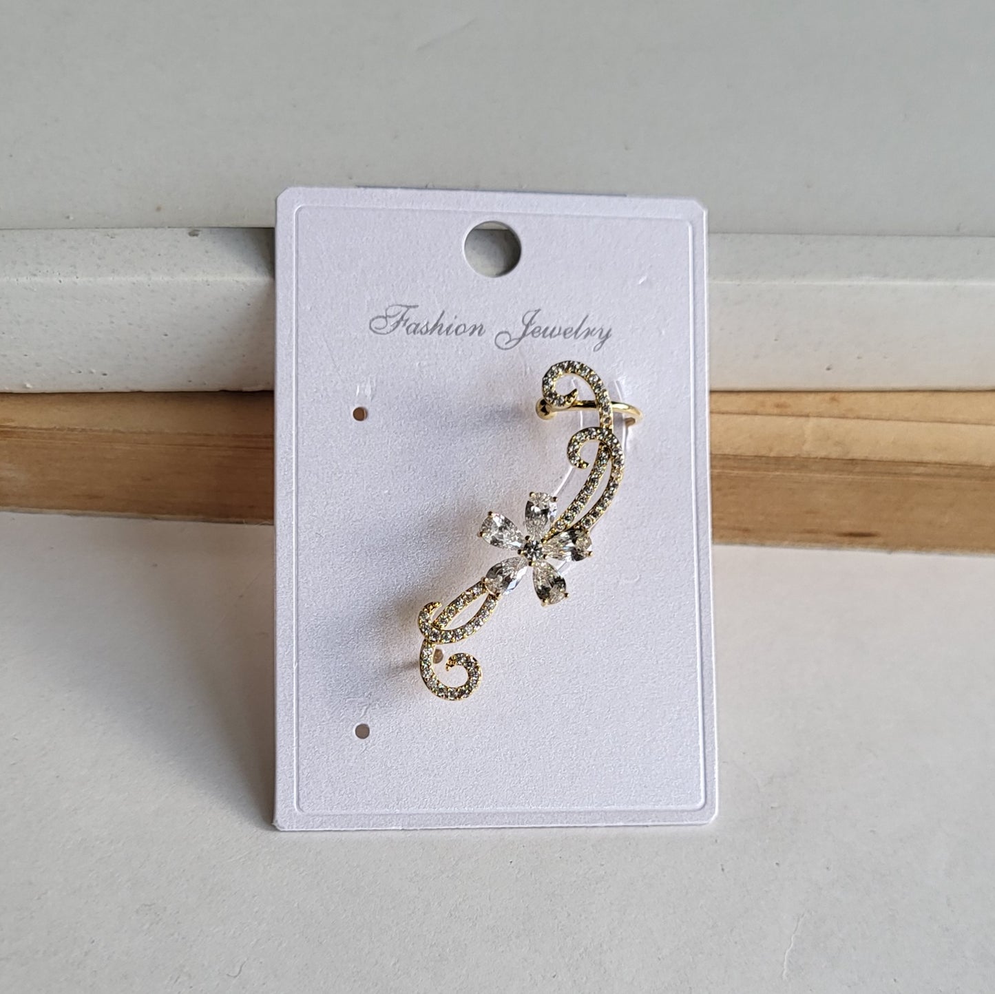Spiral earcuff (leaf ear only)