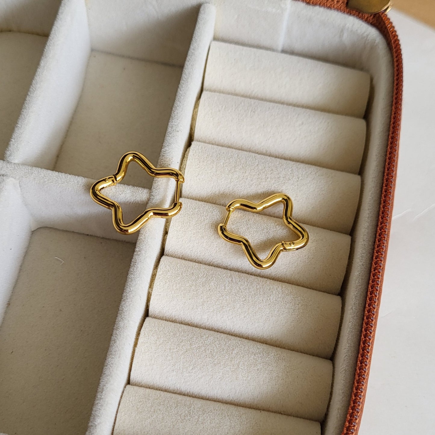 Gold star hoops