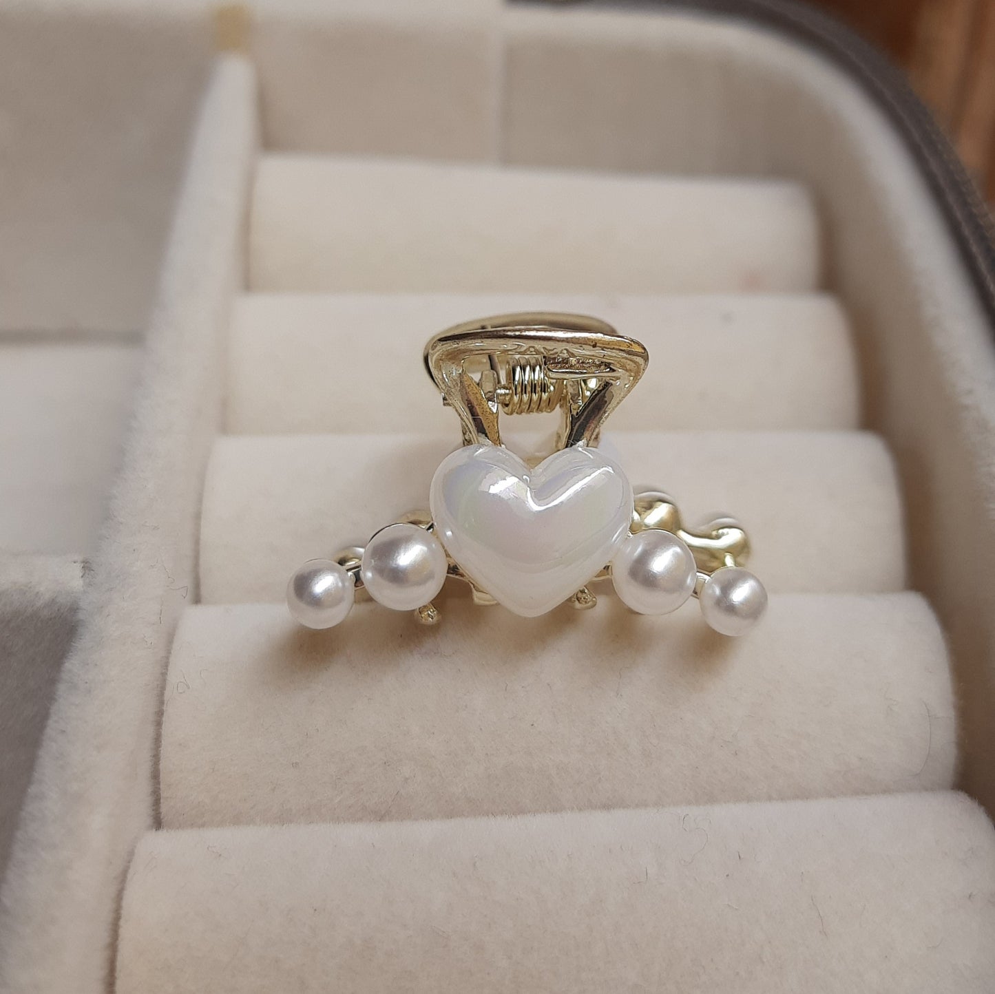Heart pearly claw roh