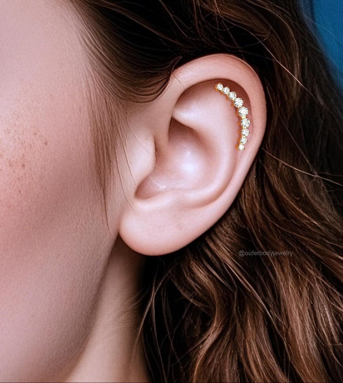 Luna flat screwback studs