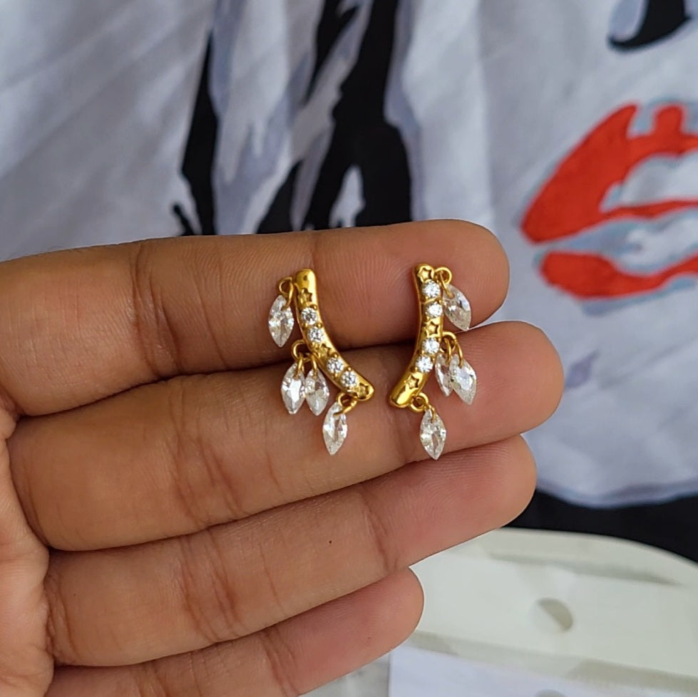 Krystle flat screwback studs