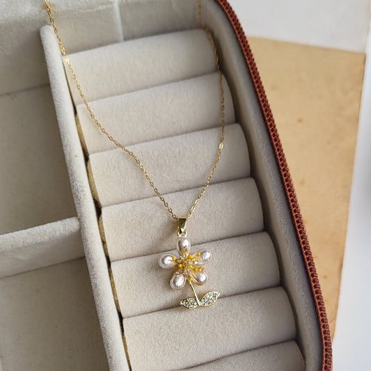 Pollen pendant chain