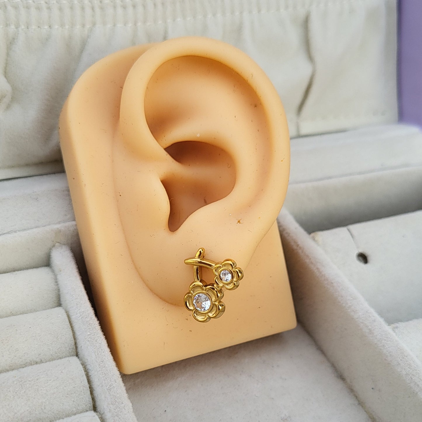 Dual flower studs
