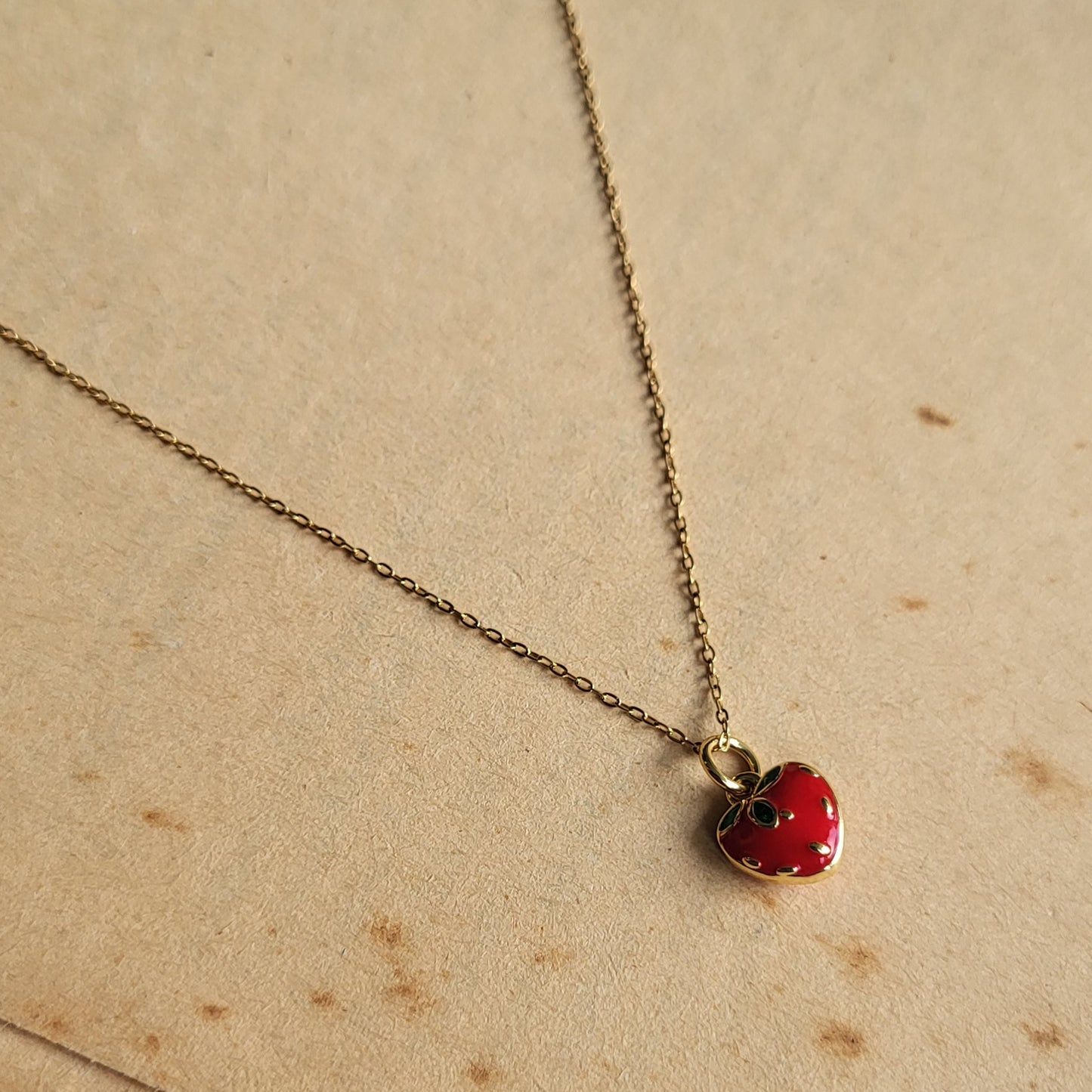 Strawberry pendant chain