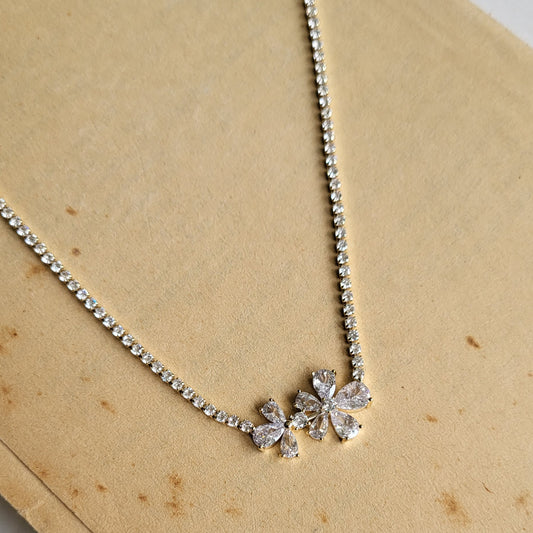 Flower necklace