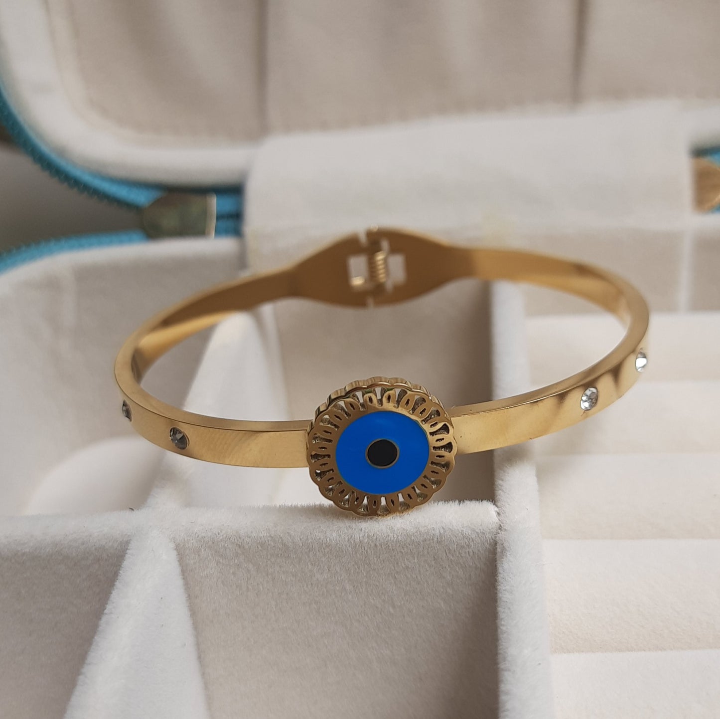 EVILEYE Kada