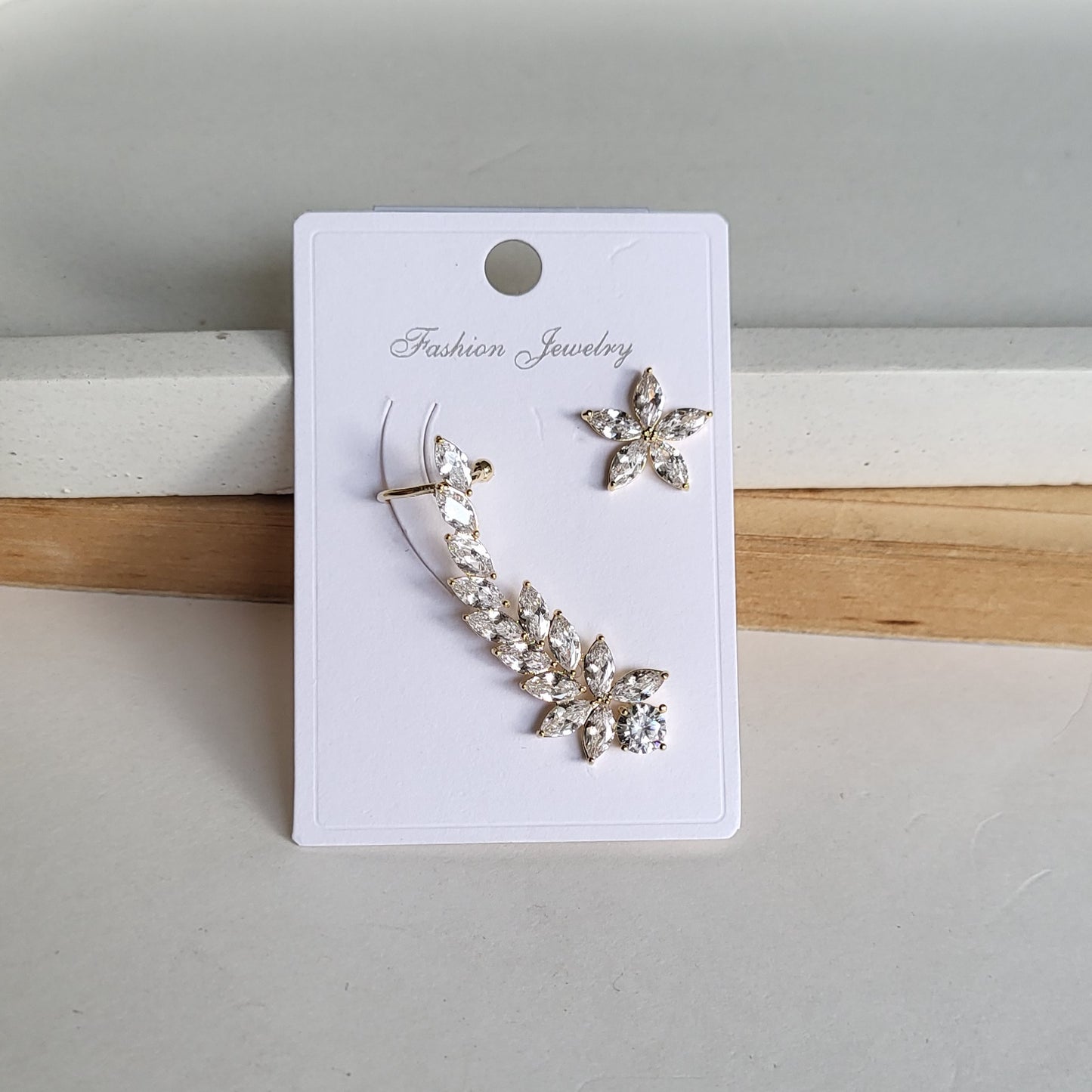 Sitara earcuff (Right ear only)