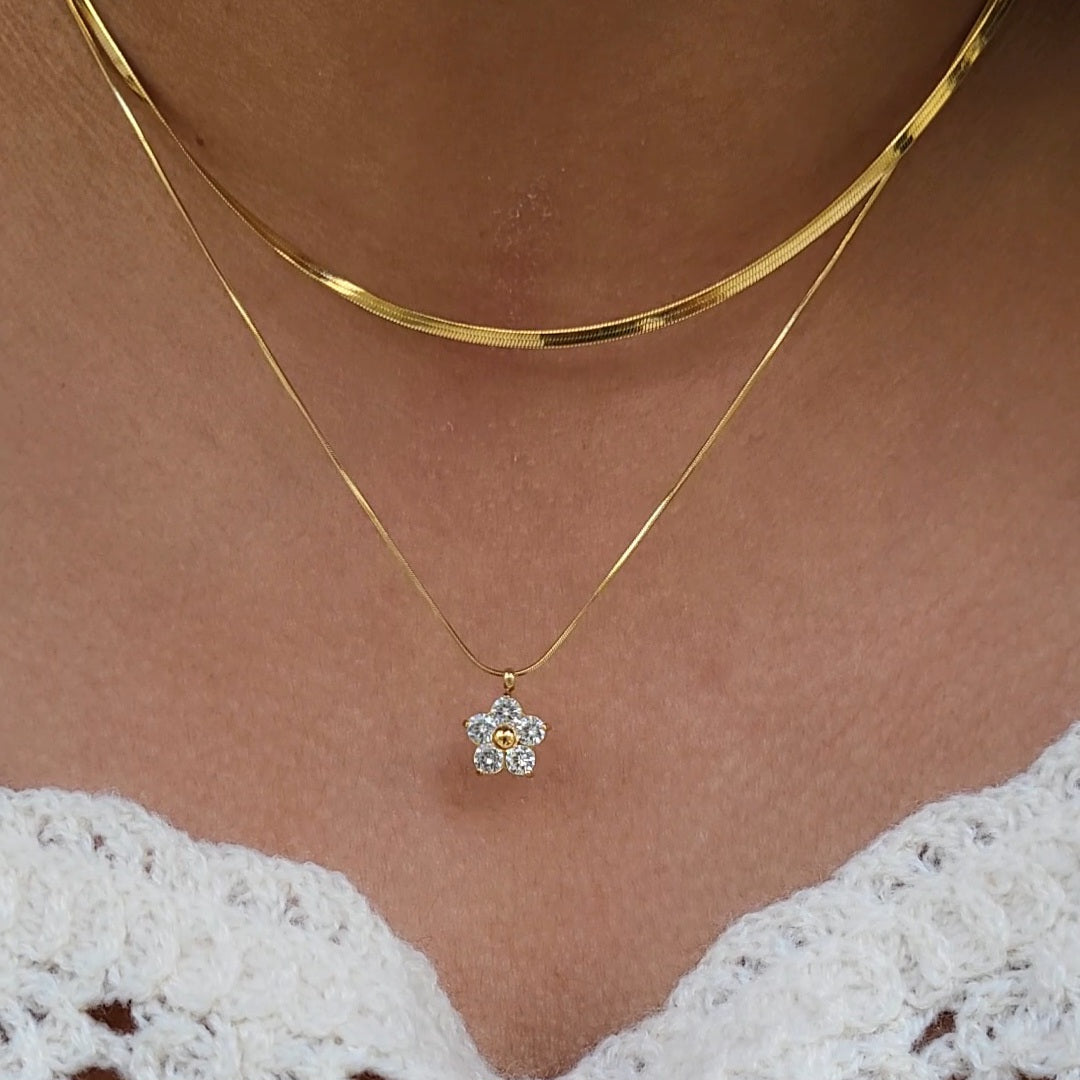 Bloom layered necklace