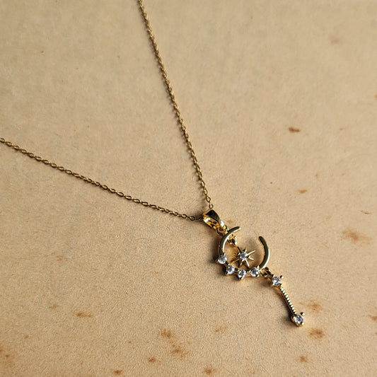Luna pendent chain