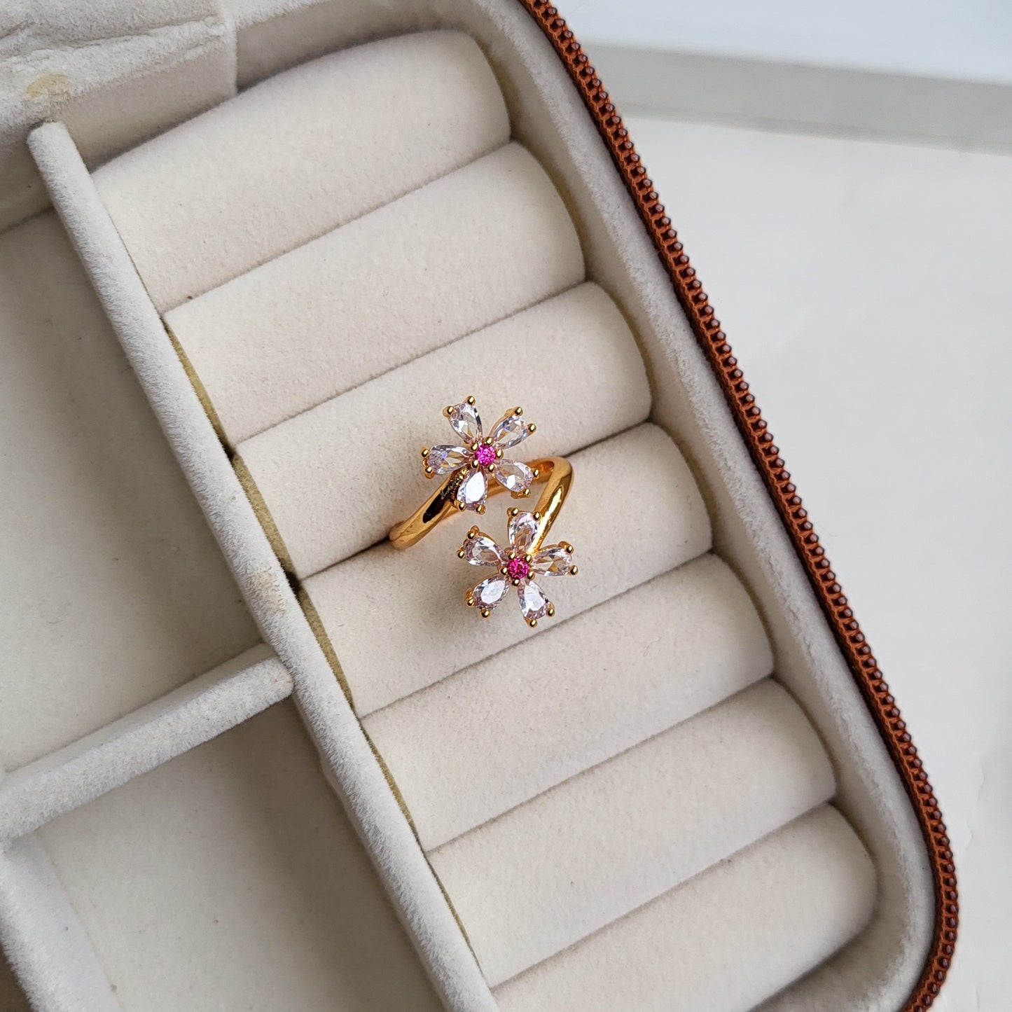 Daisy ring (ruby)