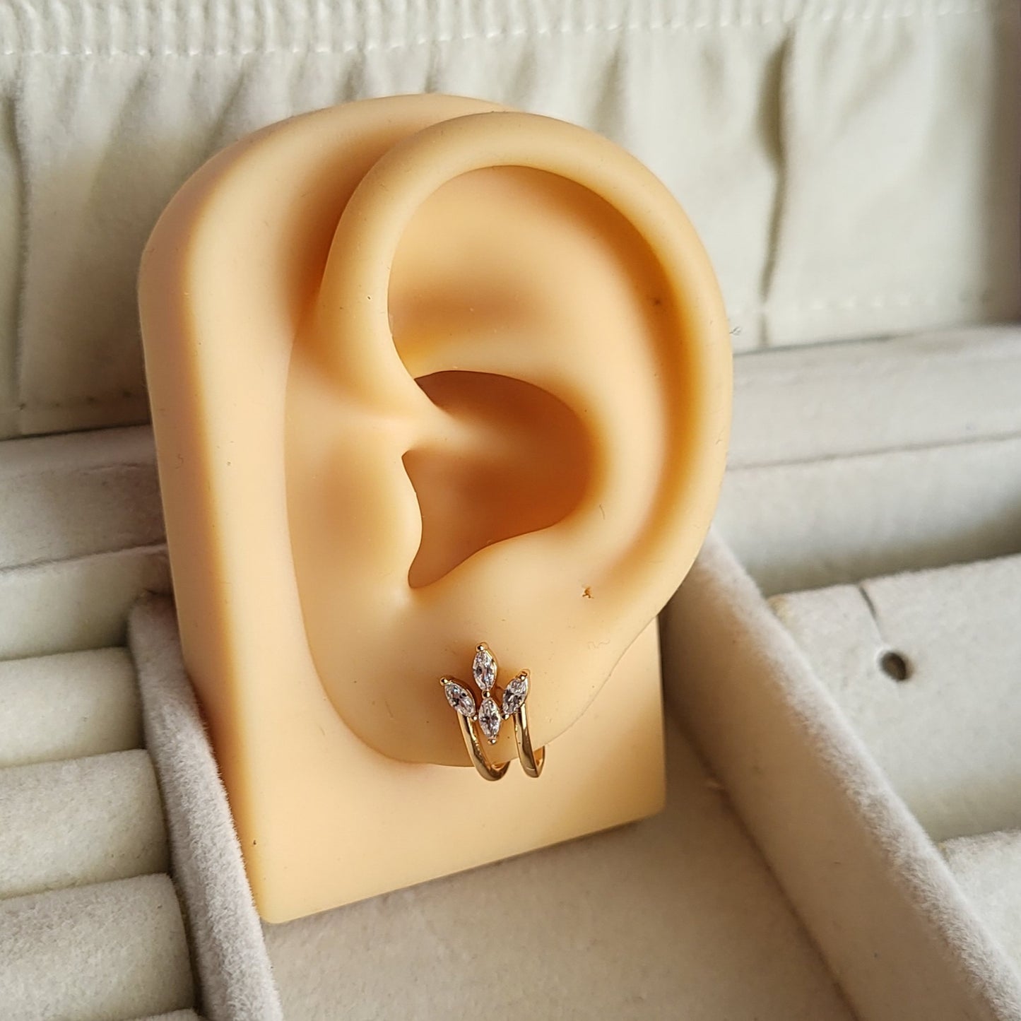 Willow hook studs