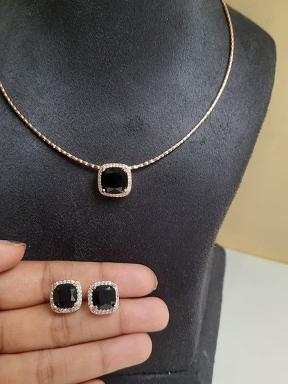 SARAH kante Set (Black)