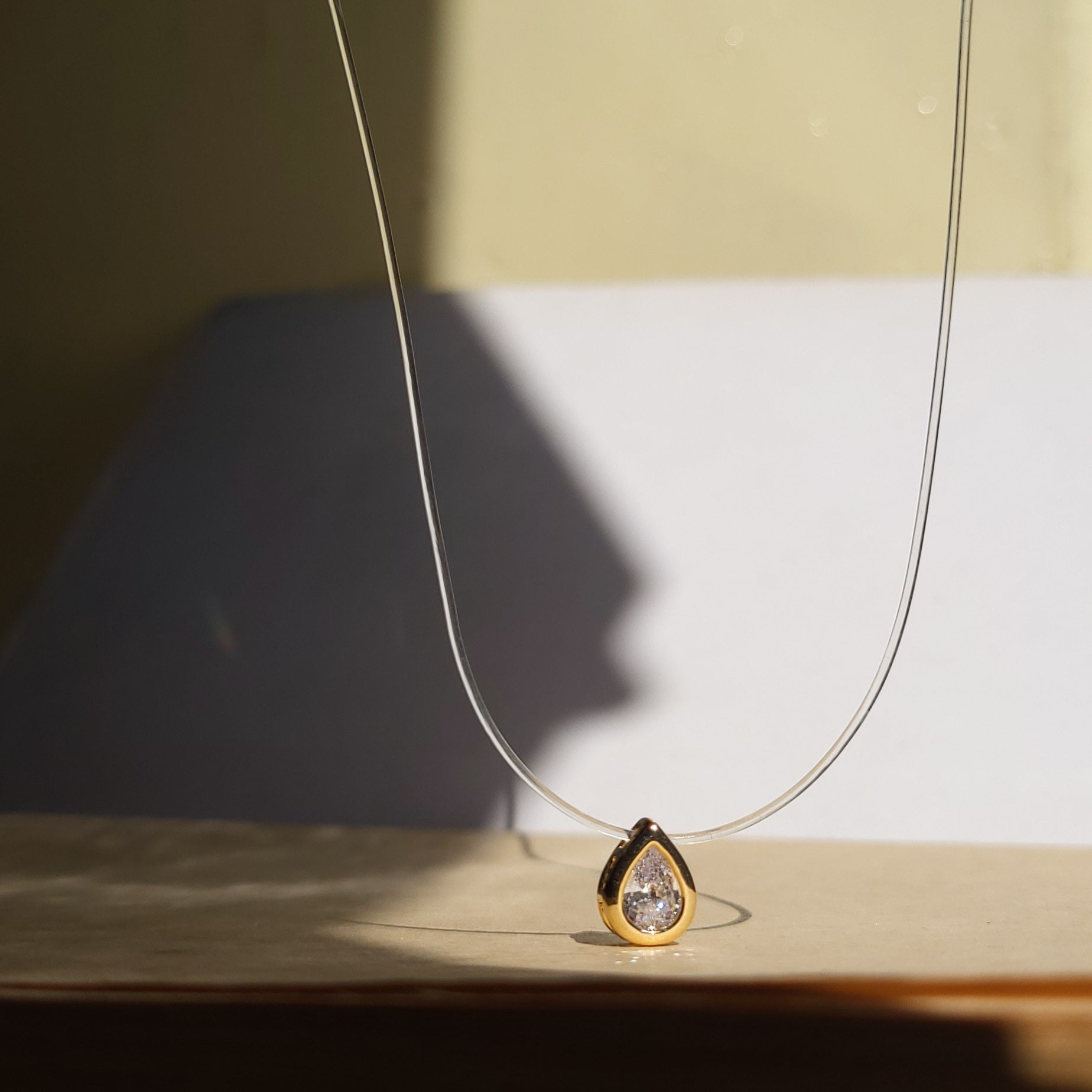 Transparent pendant chain (Drop) – pra_jewels