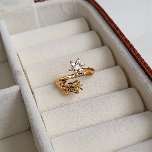 Butterfly ring