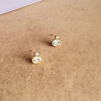 Alia studs