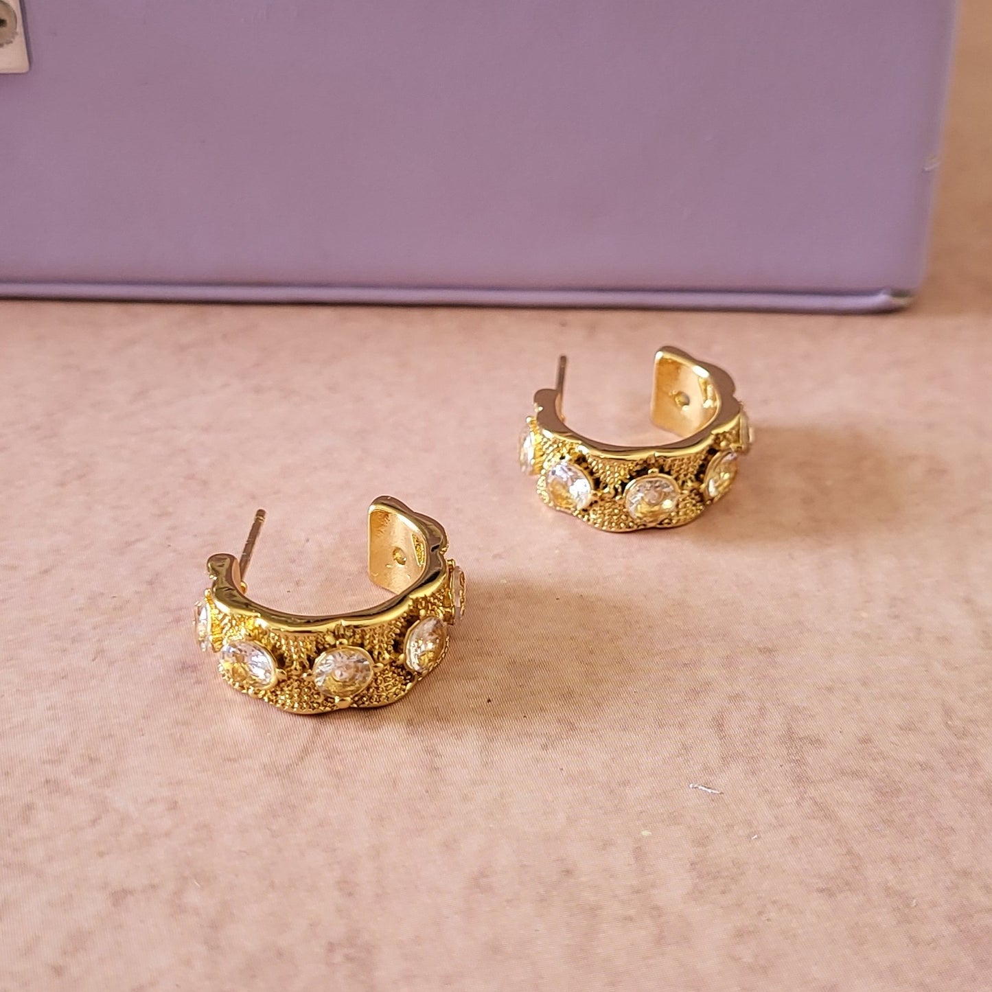 Hook type studs
