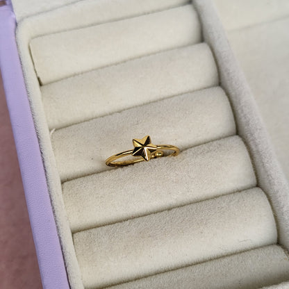 Star finger ring