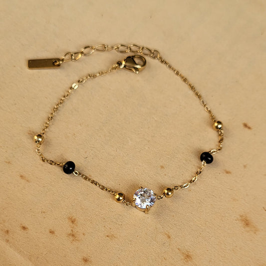 Senorita hand mangalsutra