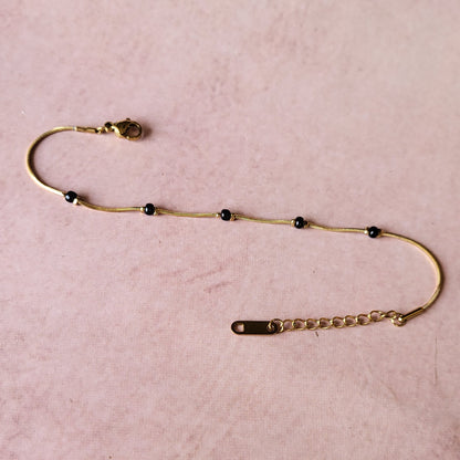 Black beaded bracelet