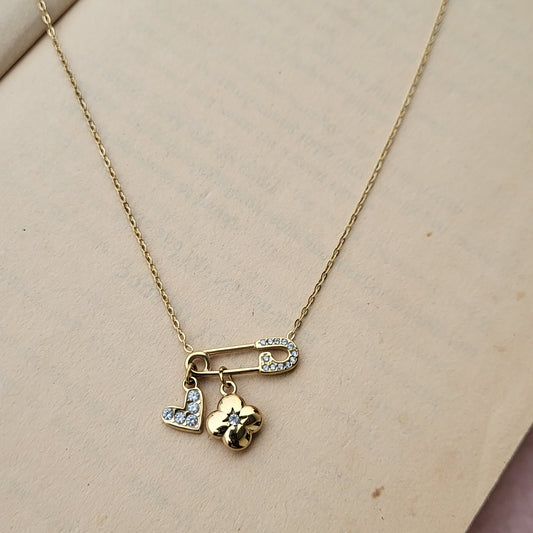 Safety pin pendant chain
