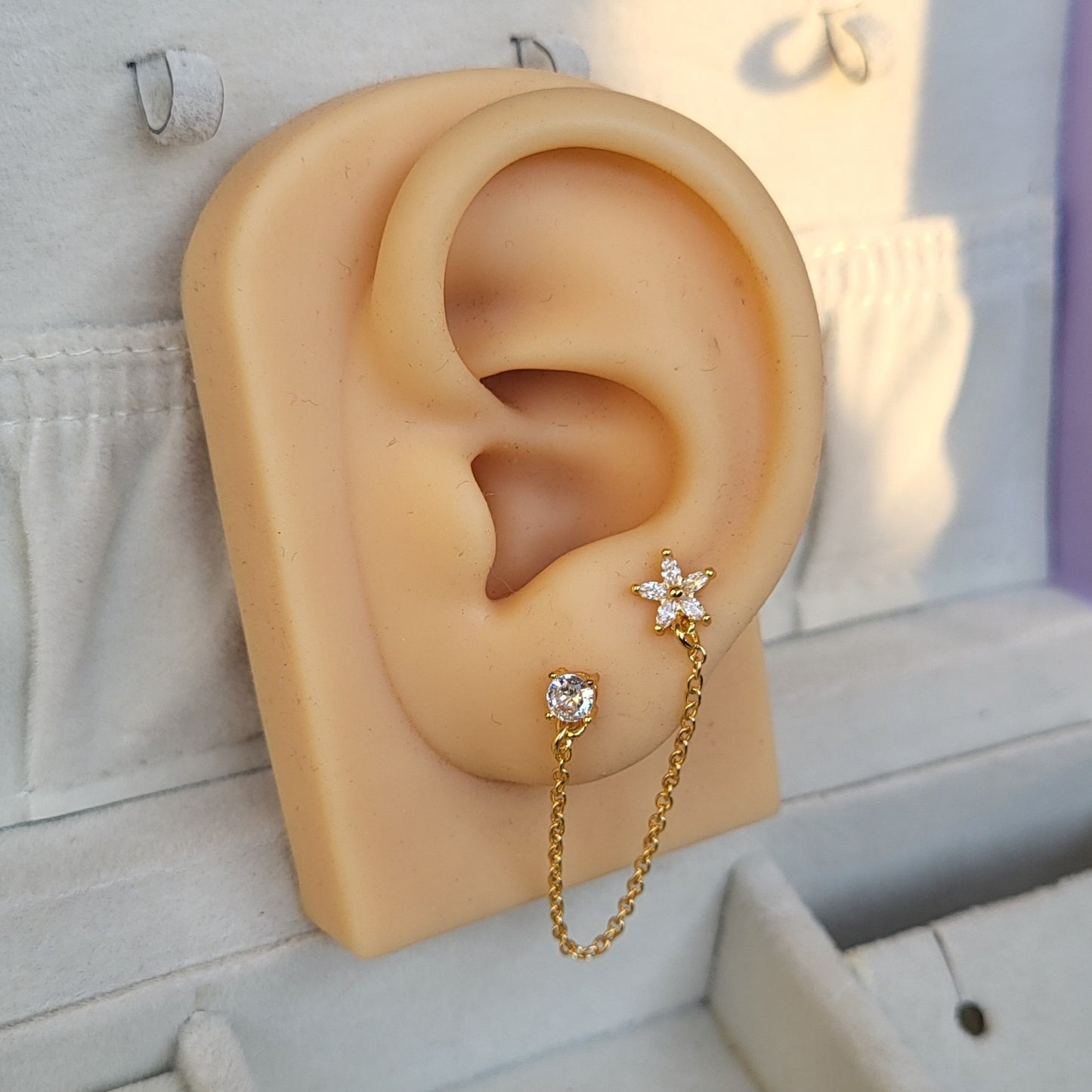 Flower link tassels (ball screwback)