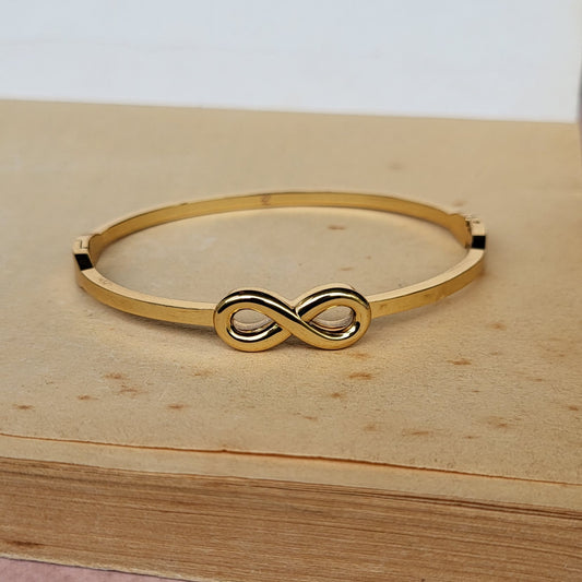 Infinity kada