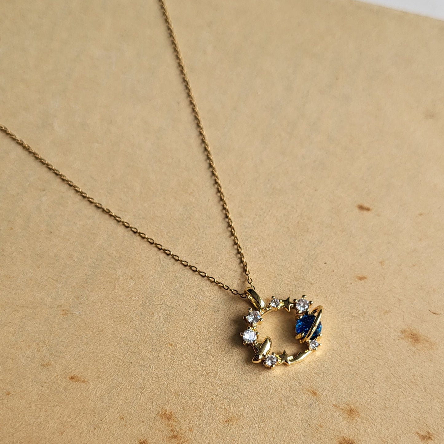 Galaxy pendant chain