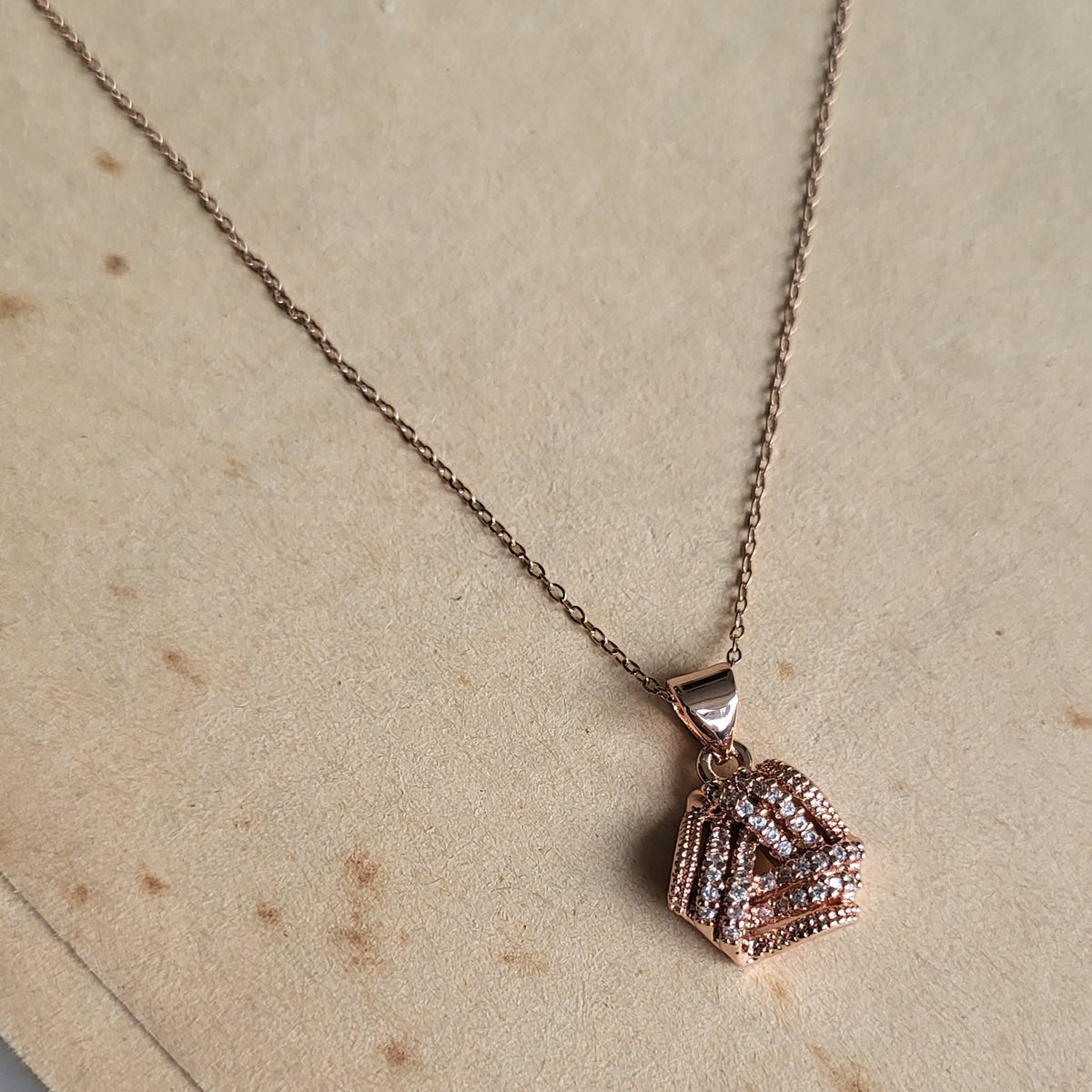 Antenna Pendant chain