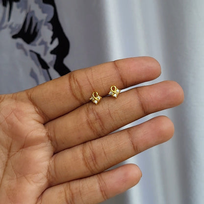 Varnika Mini studs (ball screwback)