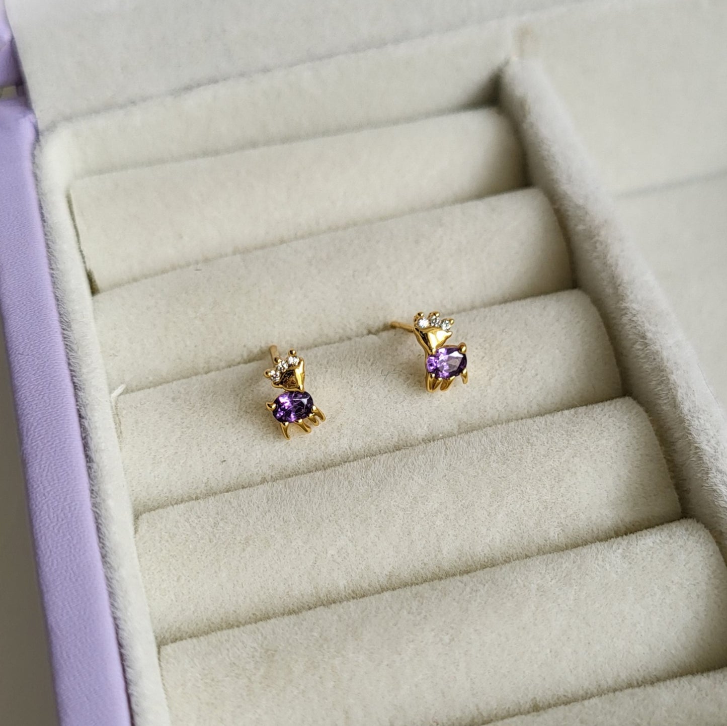 Deer mini studs