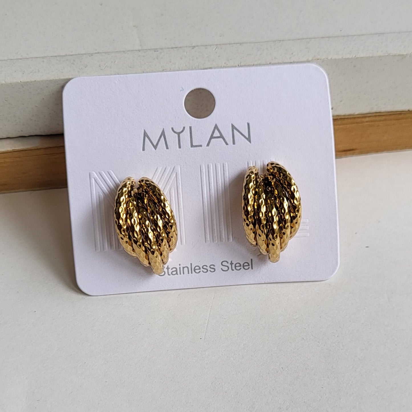 Mylan studs