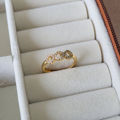 Sejal finger ring