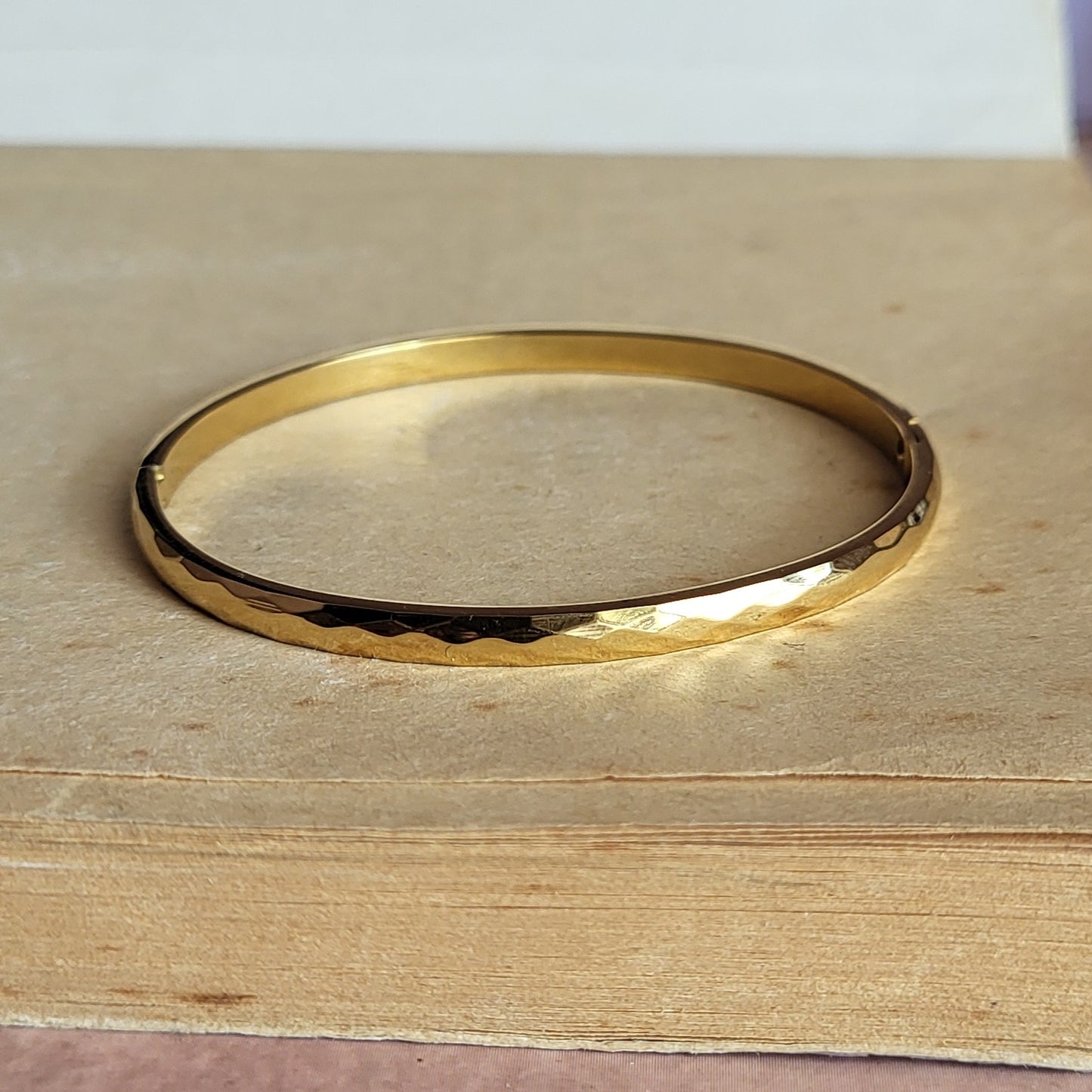 Plain kada