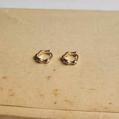 Avika hoops