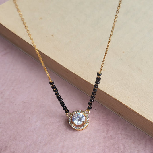 Solitaire mangalsutra