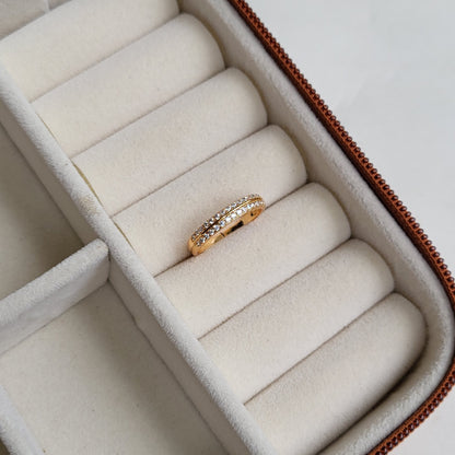 Priya ring