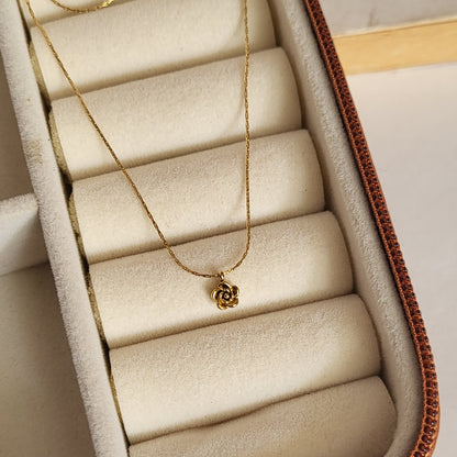 Rose pendant chain