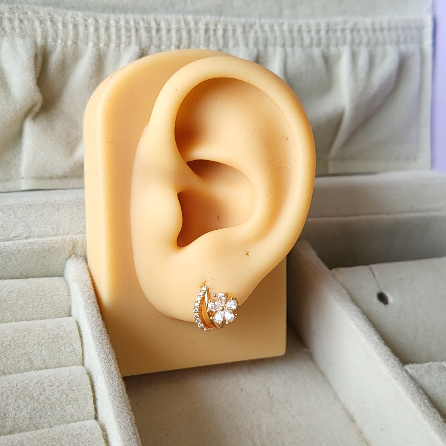 Fleur cuff studs