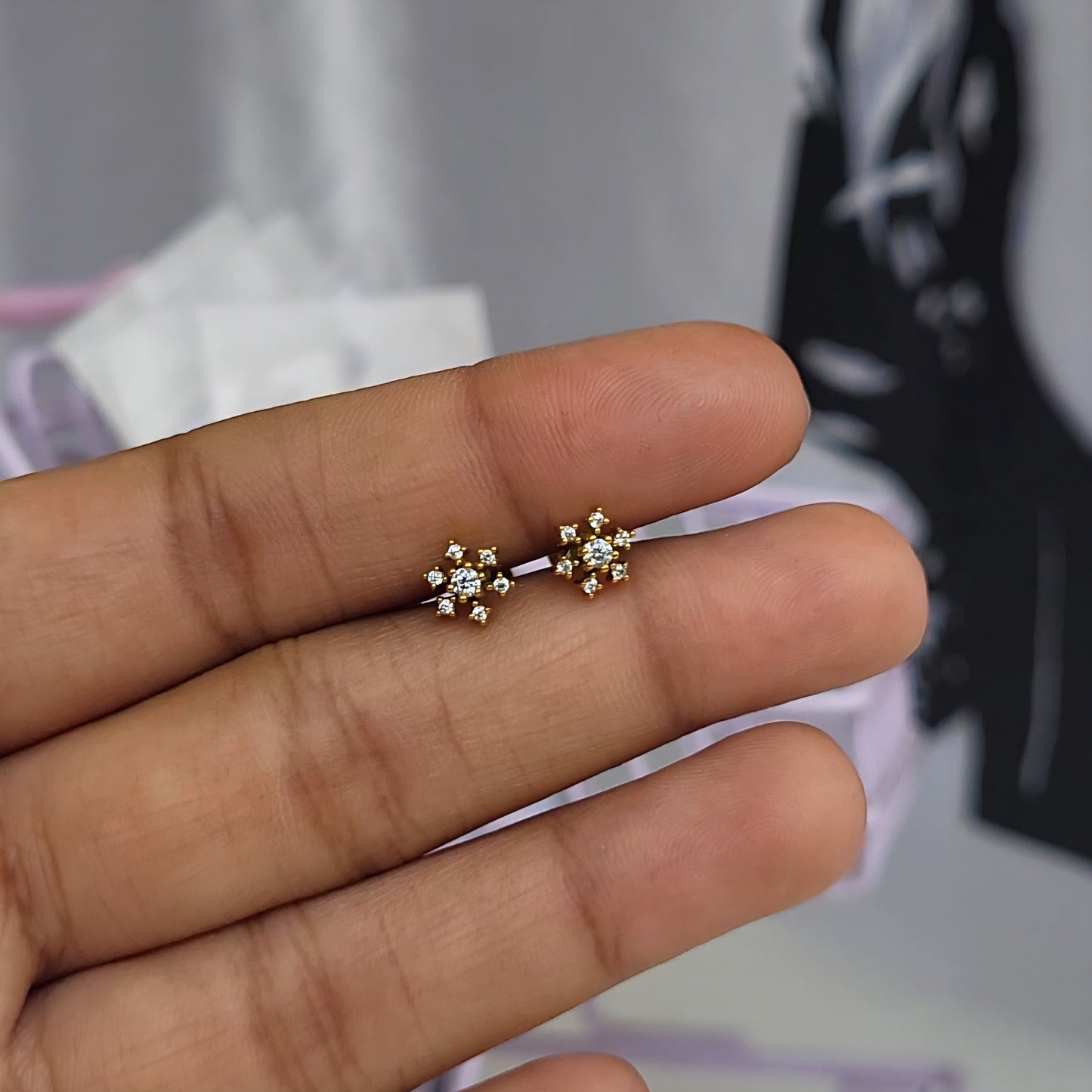 Meena mini studs (flat screwback)